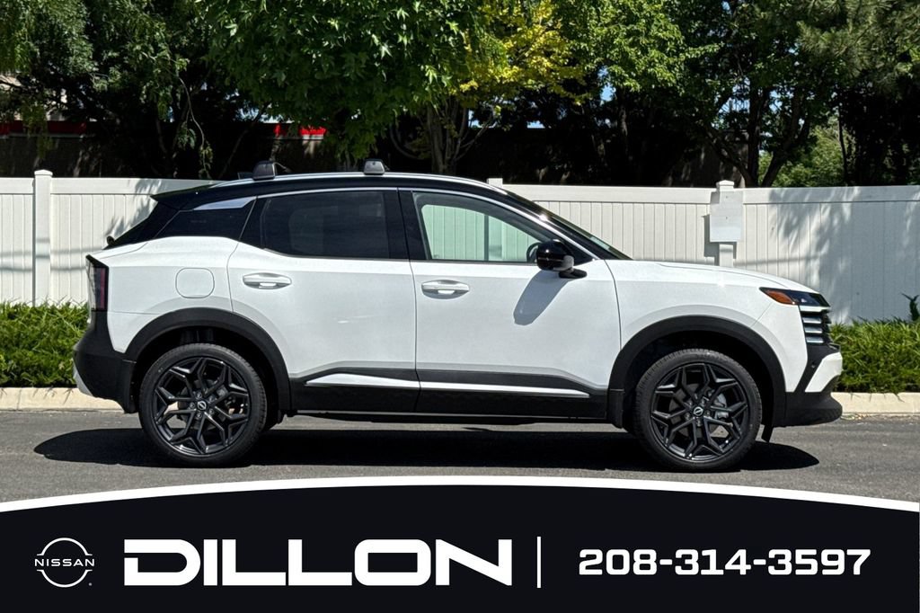 New 2026 Nissan Kicks SR AWD/4WD image 3