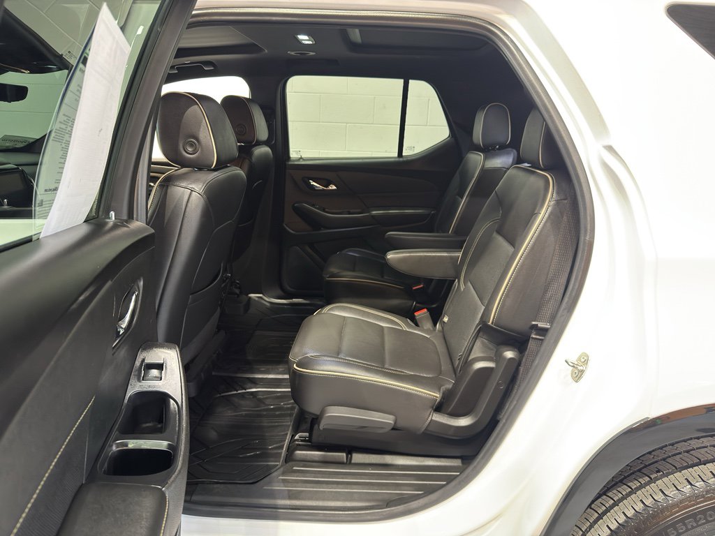 Used 2022 Chevrolet Traverse Premier w/ Redline Edition image 10