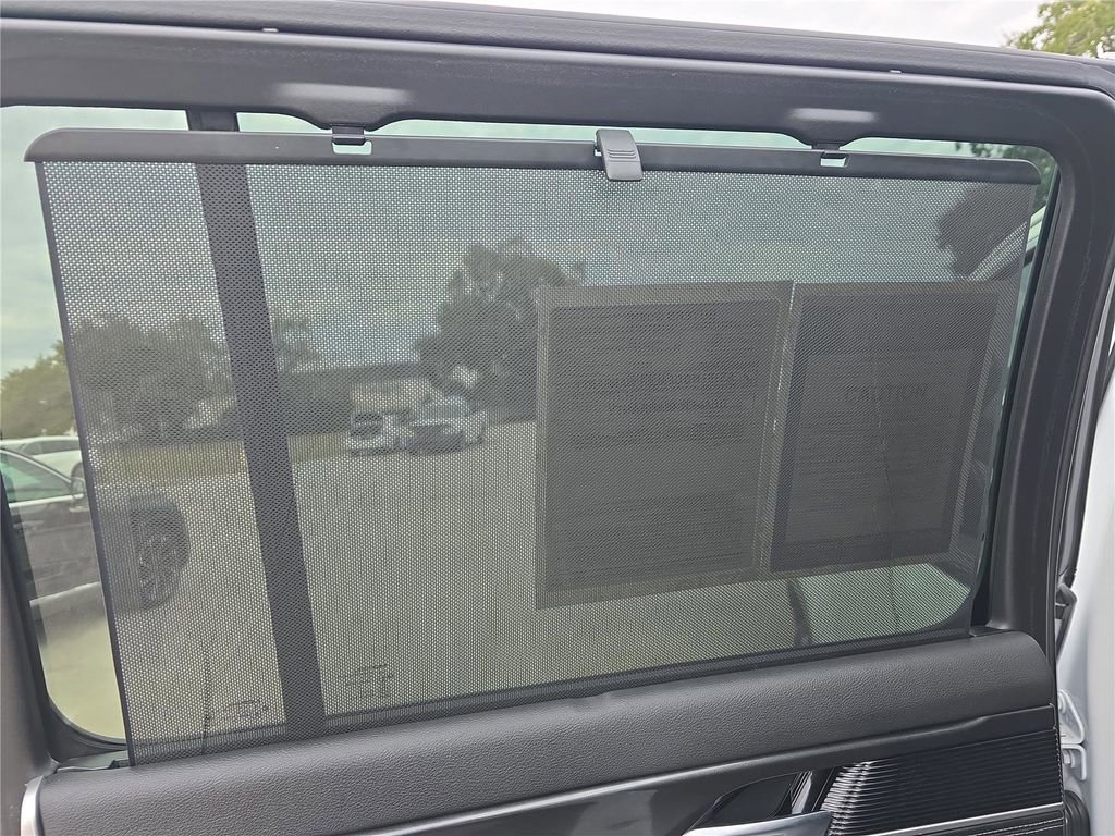 Used 2023 Jeep Wagoneer 4WD w/ Premium Group I image 19