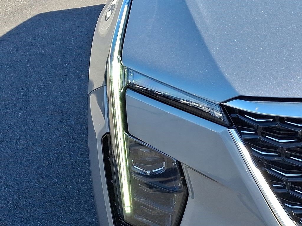 Certified 2025 Cadillac XT4 Premium Luxury AWD/4WD image 8