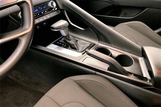 Used 2023 Hyundai Elantra SEL image 17