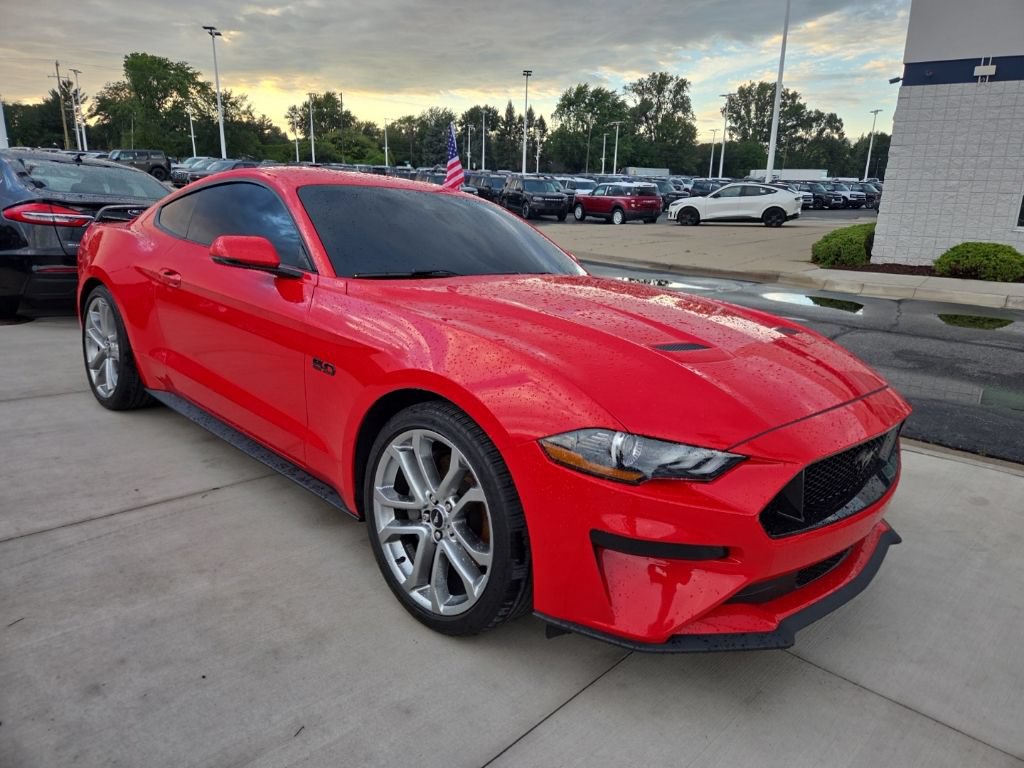 Used 2019 Ford Mustang GT Premium w/ Equipment Group 401A RWD image 7