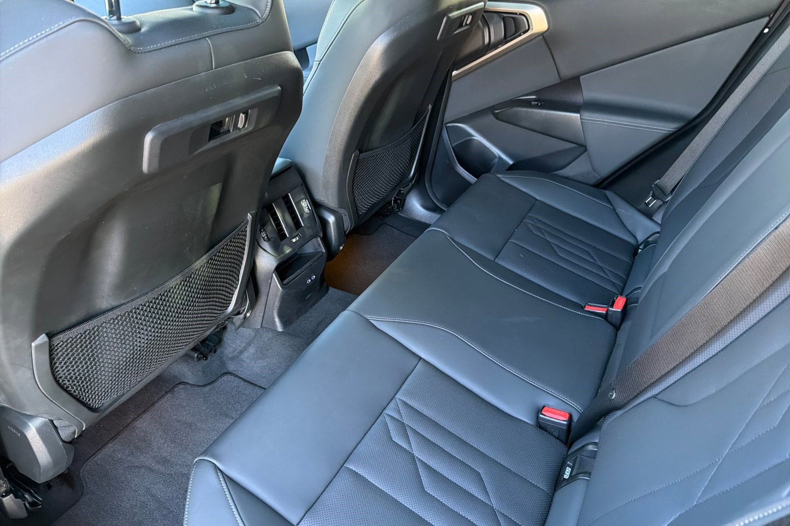 Used 2025 BMW X3 xDrive30i w/ Convenience Package image 15