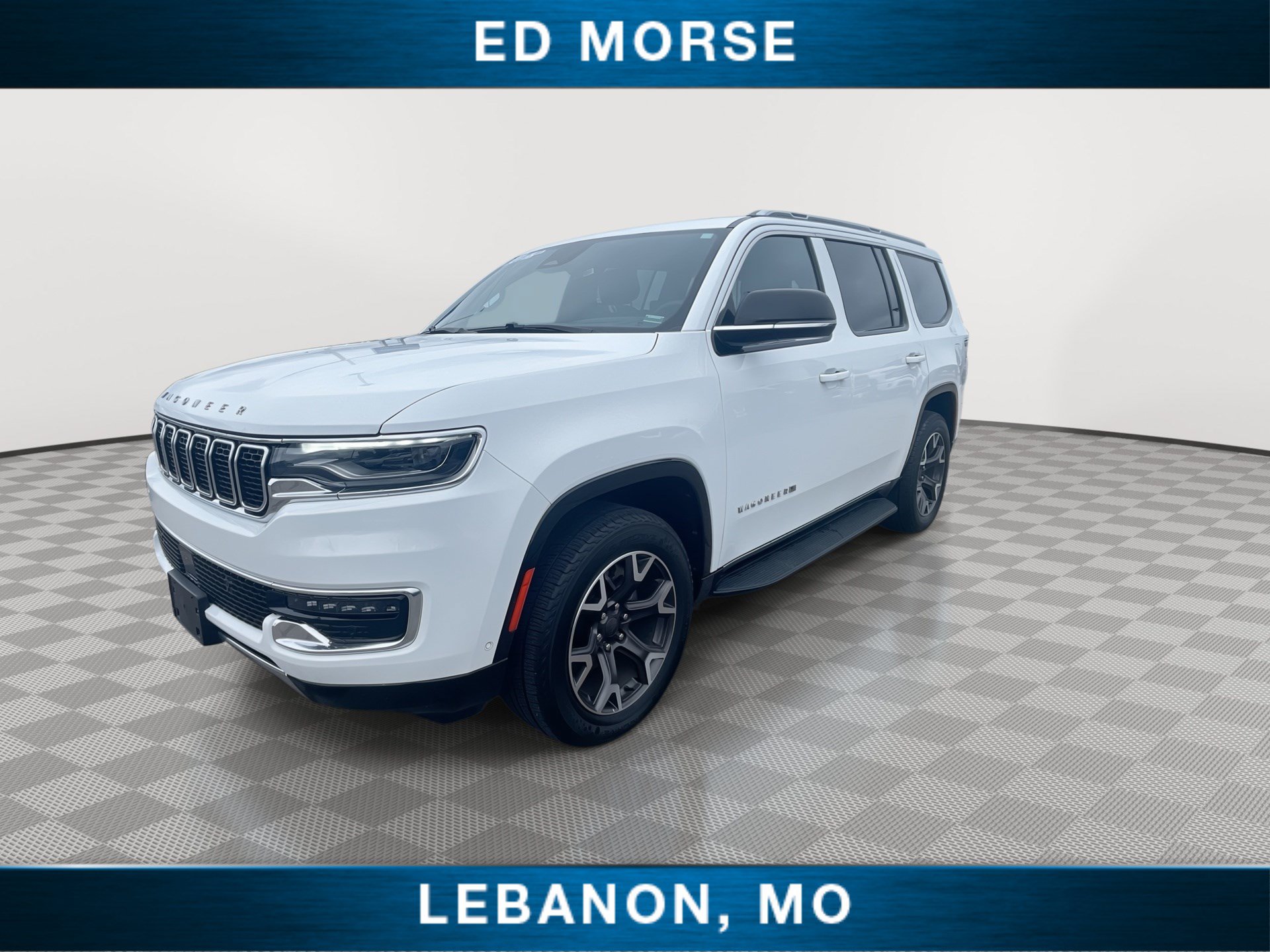 Used 2024 Jeep Wagoneer Series III AWD/4WD image 4