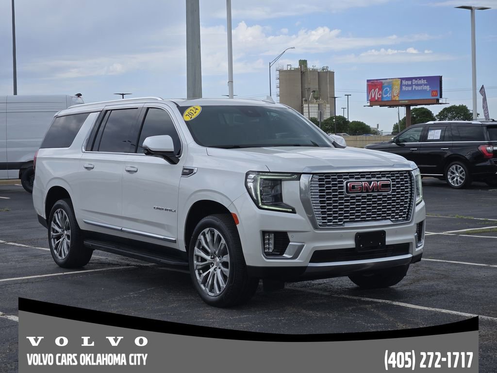 Used 2024 GMC Yukon XL Denali AWD/4WD image 2