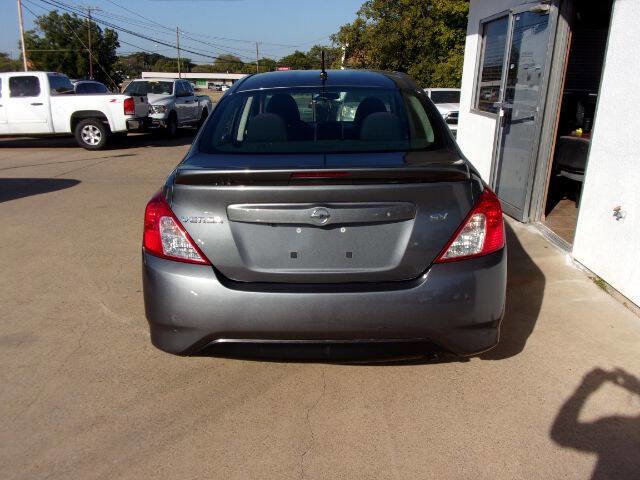 Used 2018 Nissan Versa SV image 6