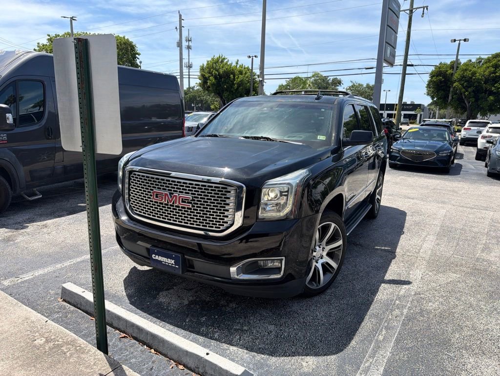 Used 2017 GMC Yukon Denali w/ Open Road Package AWD/4WD image 2