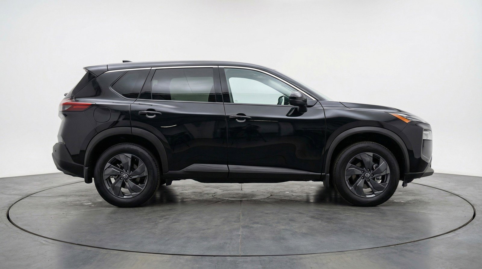 Used 2025 Nissan Rogue SV image 11