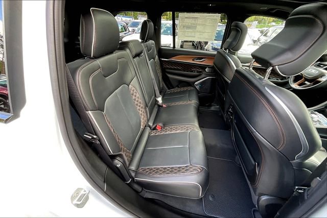 New 2025 Jeep Grand Cherokee Summit AWD/4WD image 23