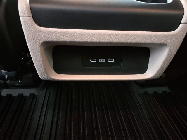 Used 2025 Honda Odyssey Elite image 21