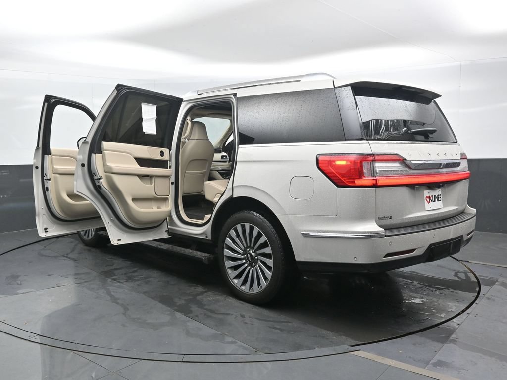 Used 2019 Lincoln Navigator Reserve AWD/4WD image 52