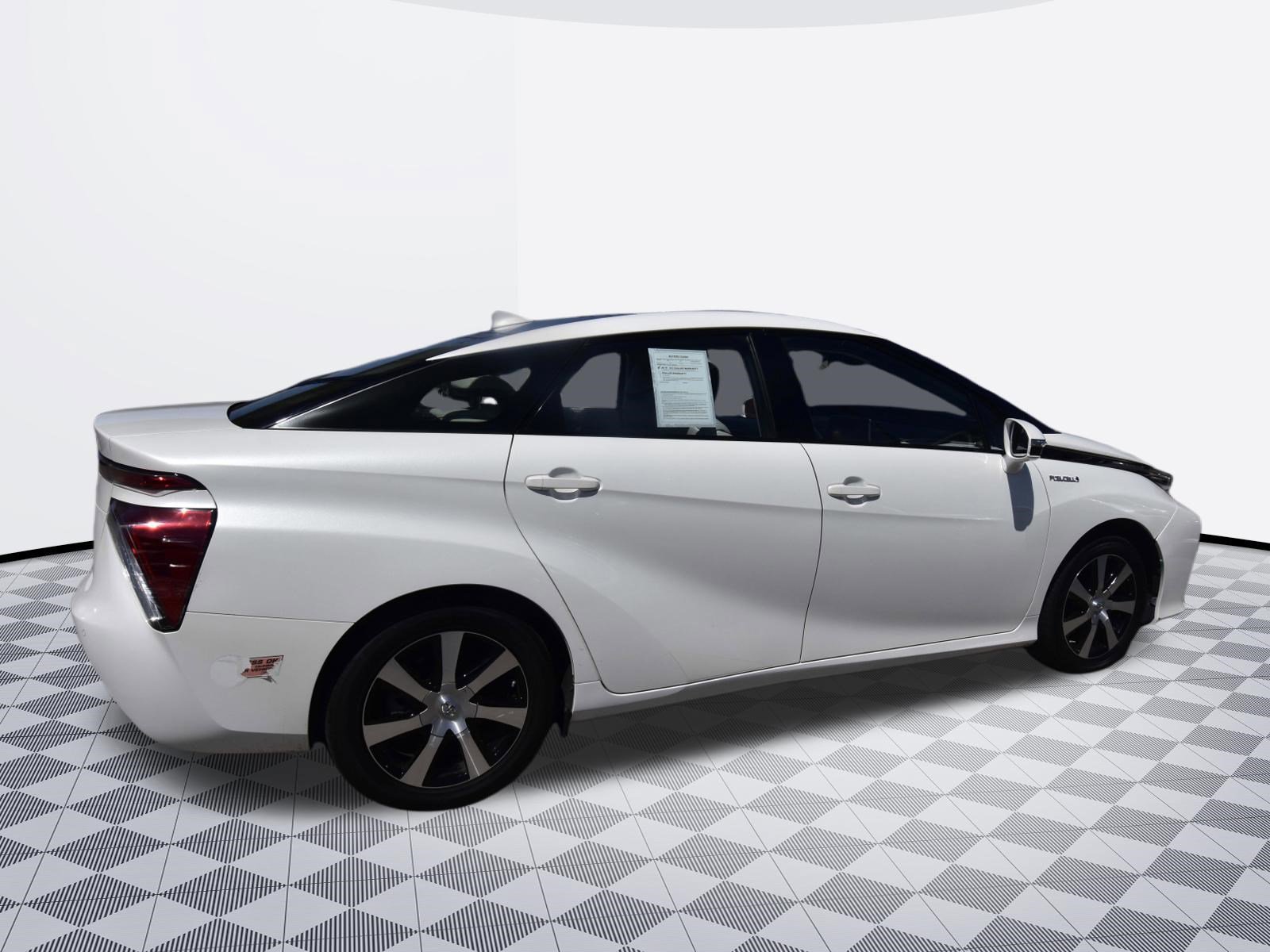 Used 2019 Toyota Mirai FWD image 4