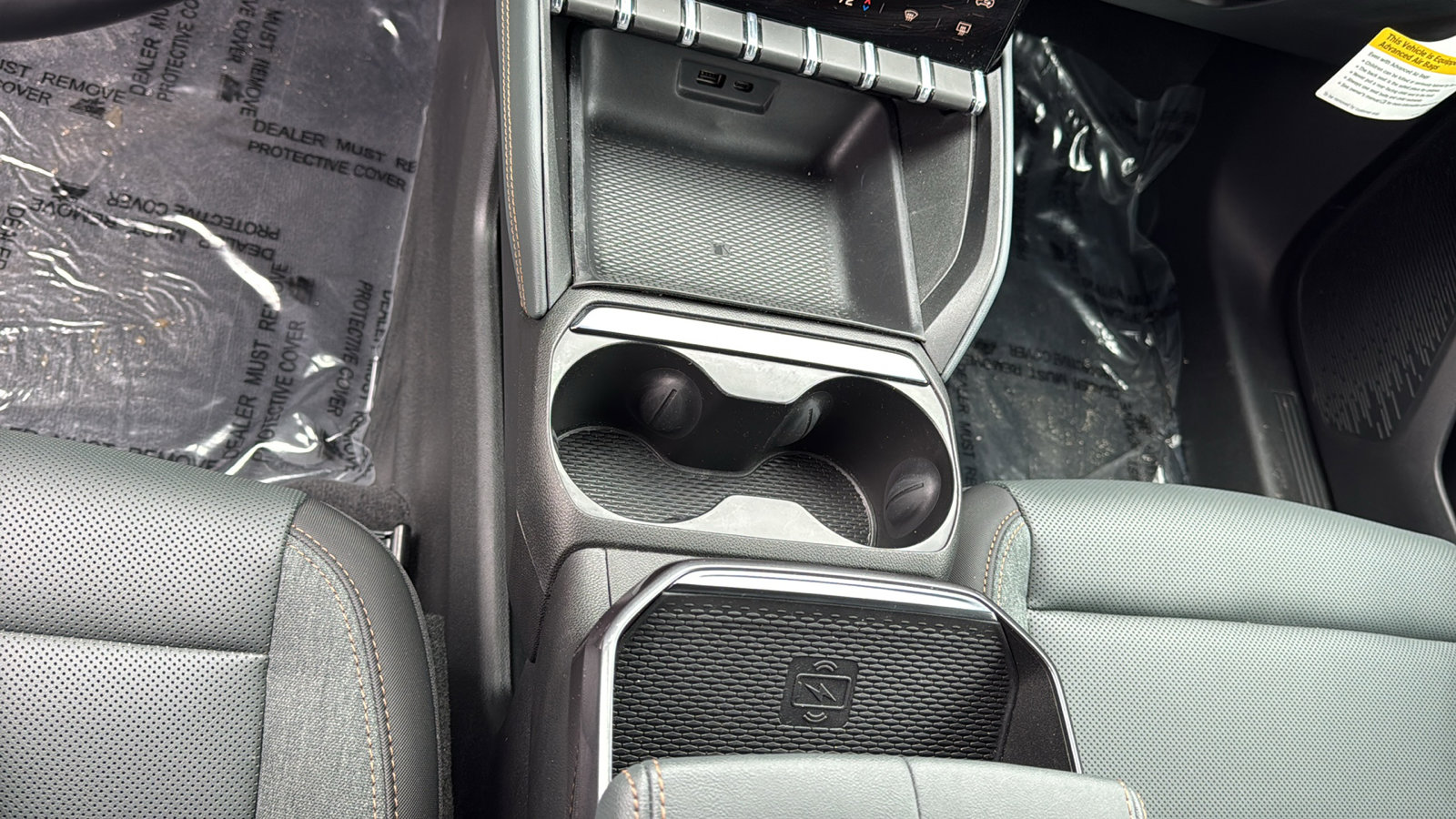 Used 2026 GMC Terrain AT4 w/ Technology Package II image 23