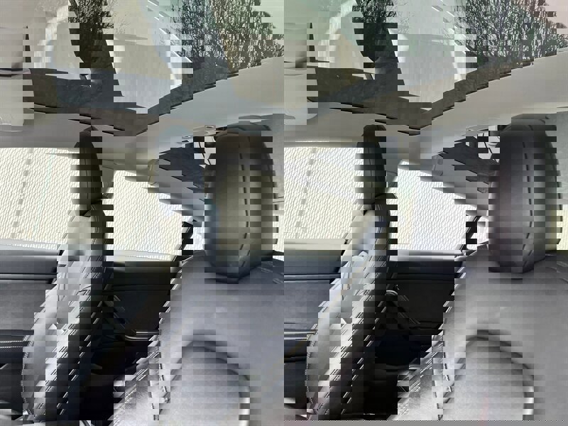 Used 2018 Tesla Model 3 Long Range image 14