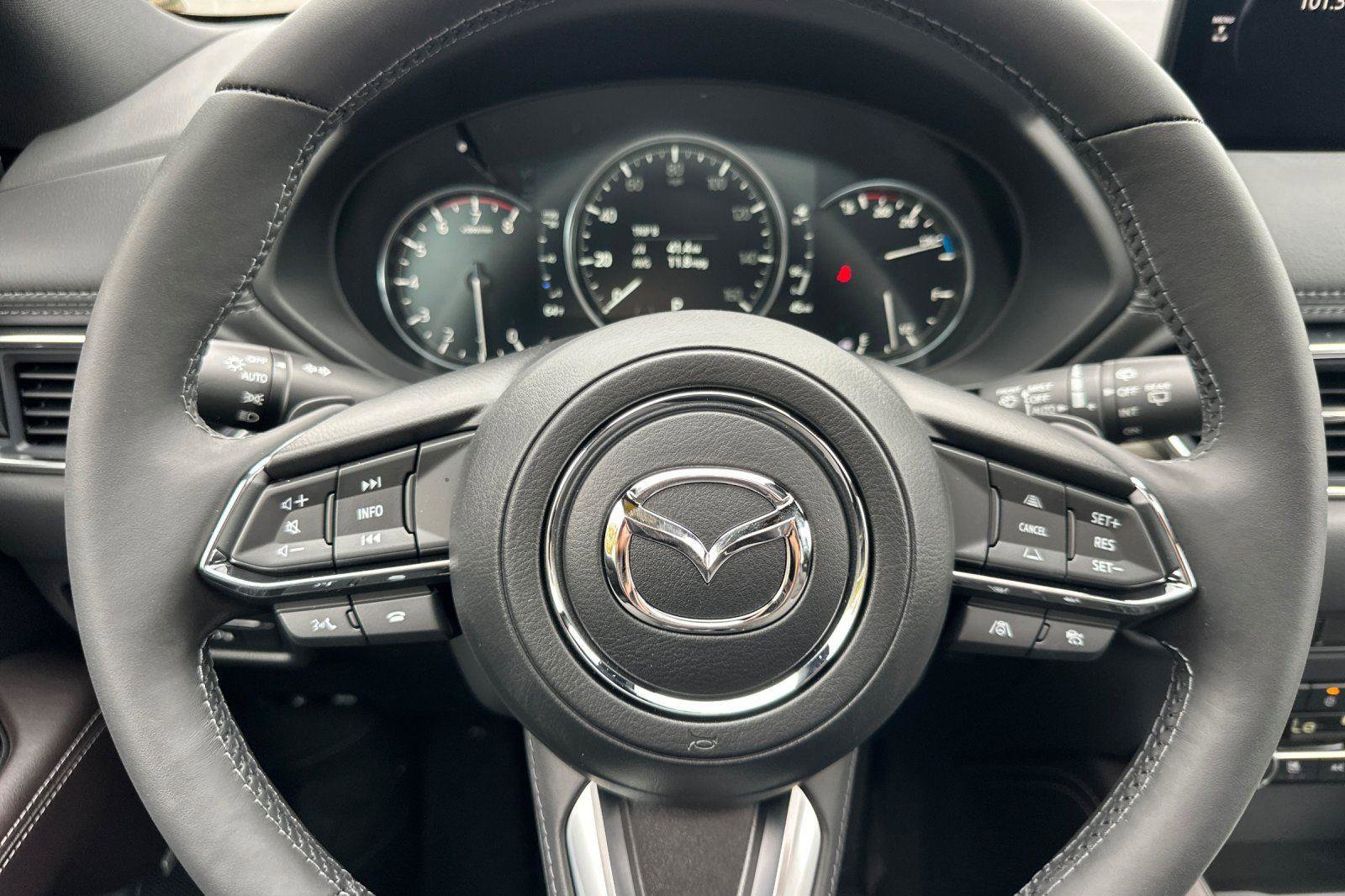 New 2025 MAZDA CX-5 Signature image 22