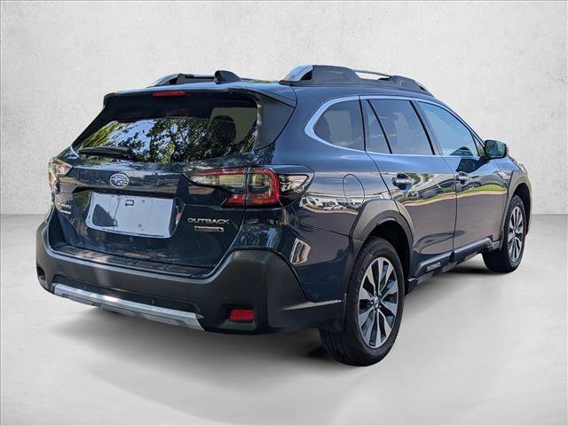 Used 2023 Subaru Outback Touring AWD/4WD image 5