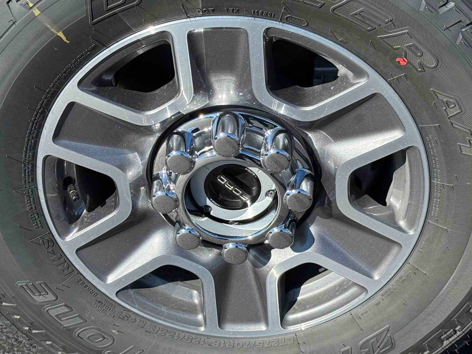 New 2026 Ford F250 4x4 Crew Cab Super Duty image 13