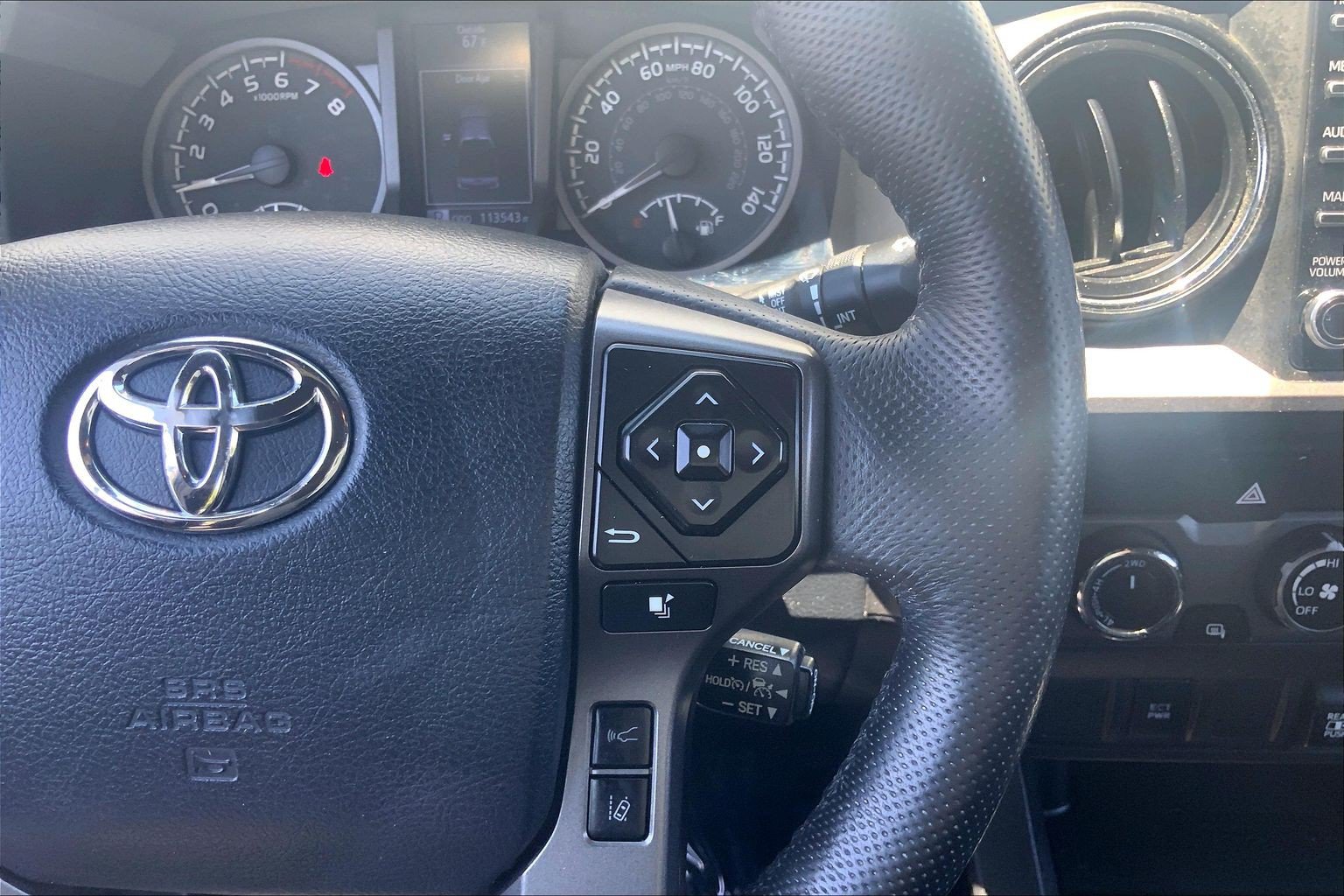Used 2020 Toyota Tacoma TRD Sport AWD/4WD image 24