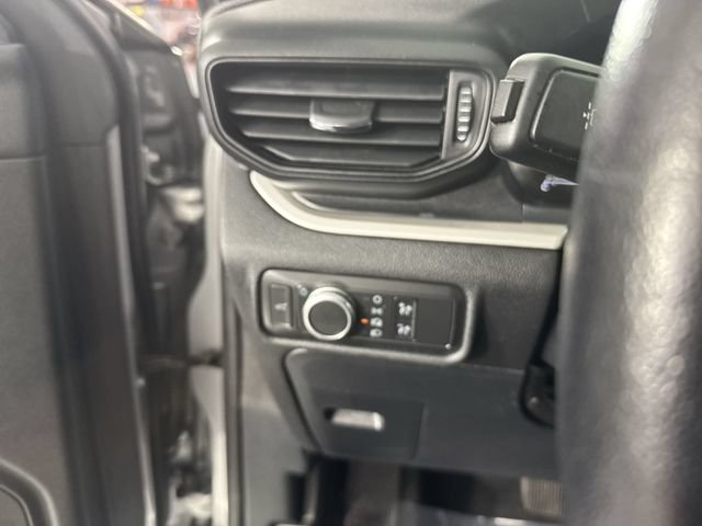 Used 2020 Ford Explorer XLT w/ Comfort Package AWD/4WD image 14