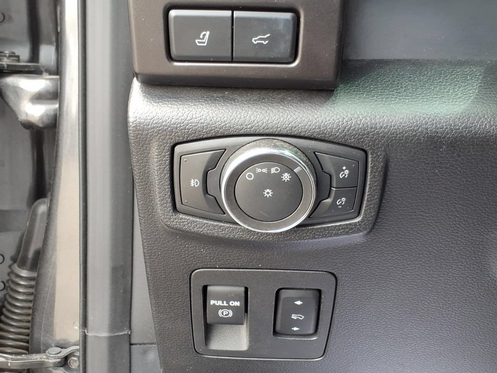 Used 2021 Ford Expedition Max Limited AWD/4WD image 17