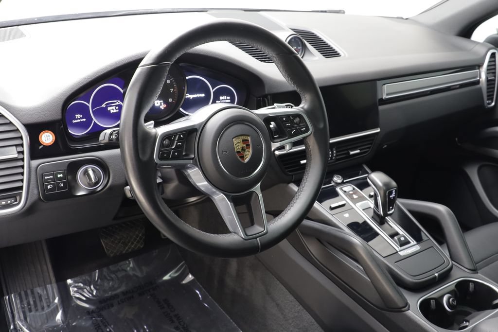 Used 2022 Porsche Cayenne Platinum Edition AWD/4WD image 7