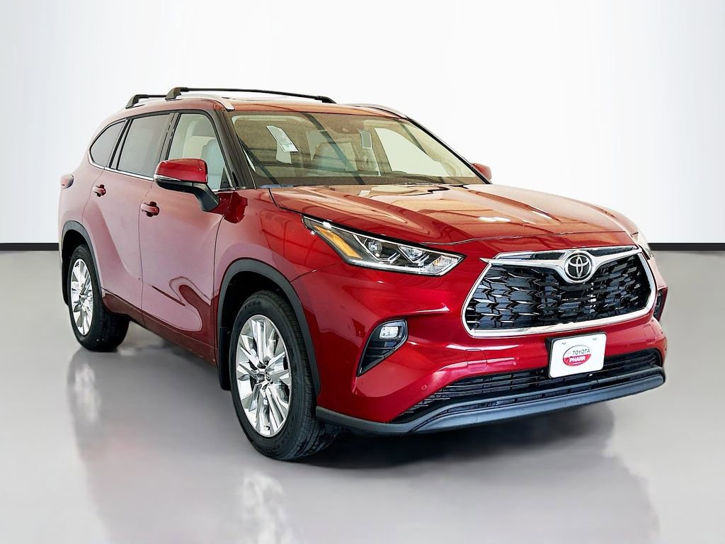 New 2026 Toyota Highlander Limited AWD/4WD image 3