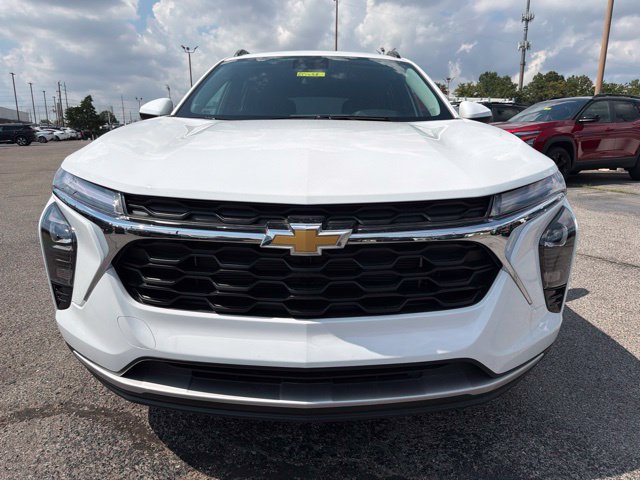 New 2026 Chevrolet Trax LT FWD image 8