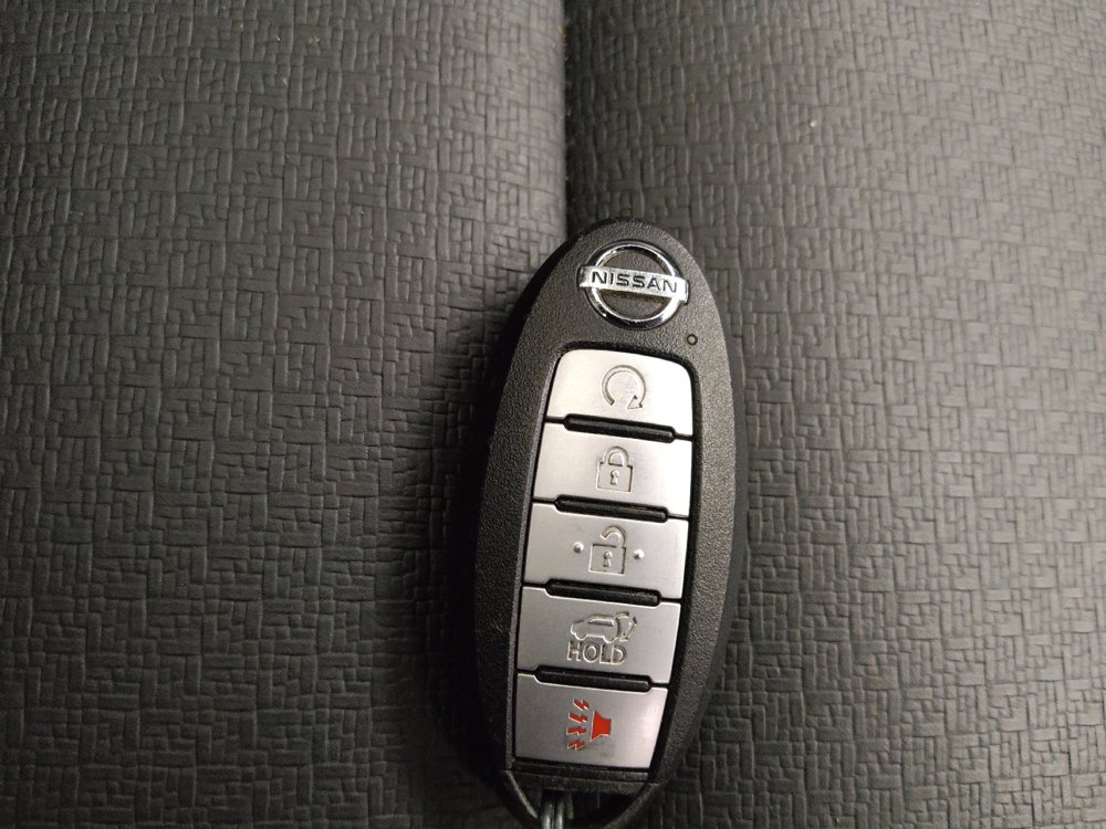Used 2021 Nissan Rogue SV w/ Premium Package FWD image 32