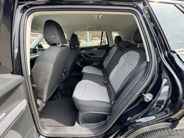 New 2026 Volkswagen Tiguan S AWD/4WD image 9