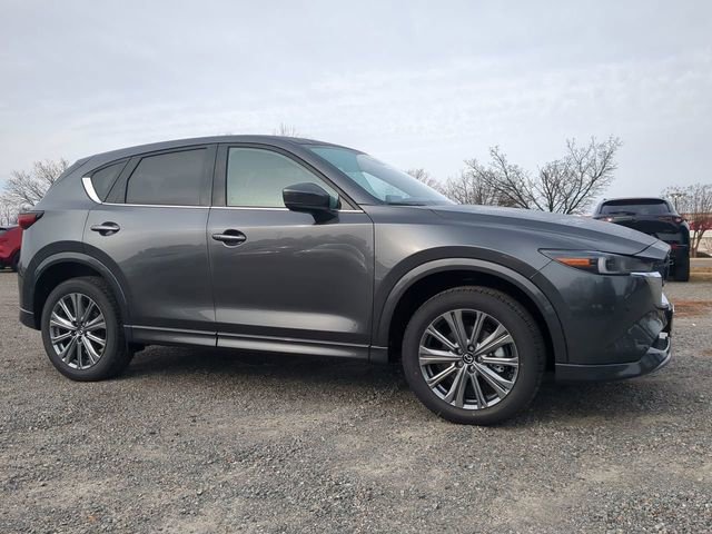New 2025 MAZDA CX-5 Signature image 2