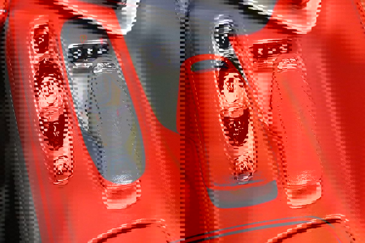 Used 2024 Chevrolet Corvette Stingray Premium Conv w/ Z51 Performance Package image 55