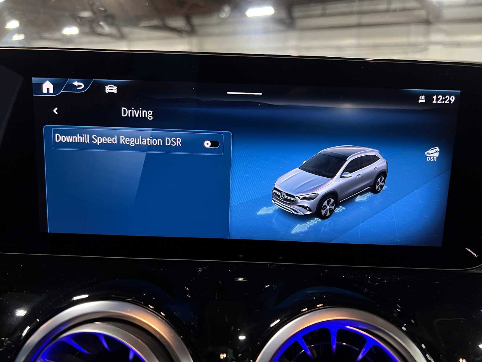 Used 2025 Mercedes-Benz GLA 250 4MATIC image 32