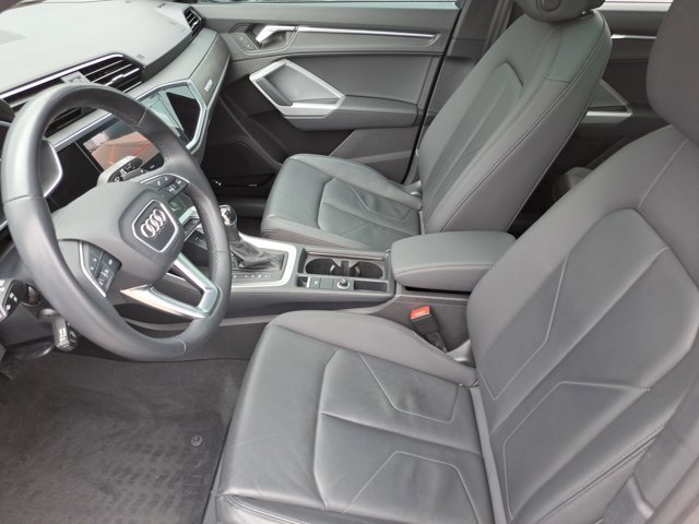 Used 2022 Audi Q3 2.0T Premium Plus image 18