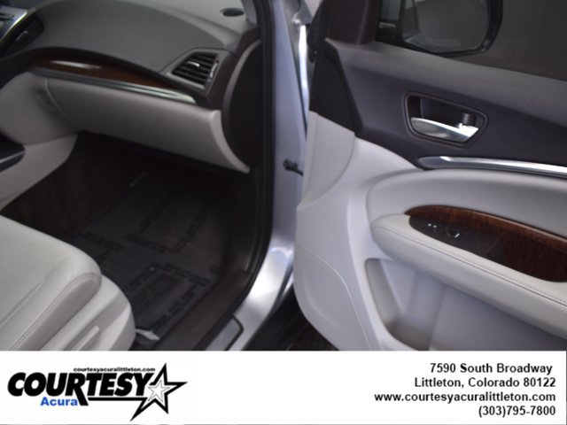 Used 2017 Acura MDX SH-AWD image 30