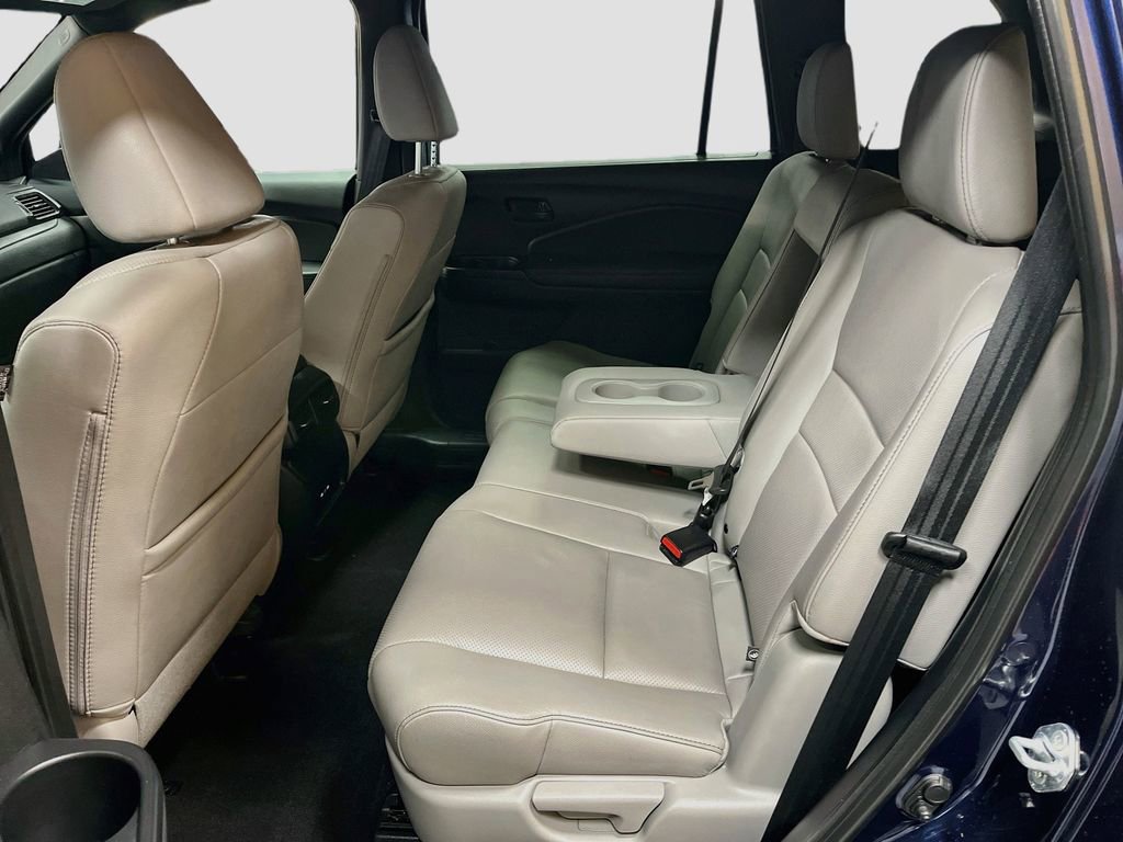 Used 2025 Honda Passport EX-L image 25