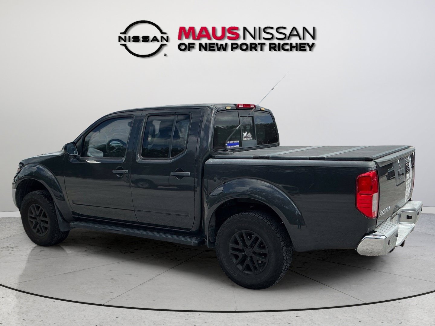 Used 2015 Nissan Frontier SV w/ SV Value Truck Package RWD image 6