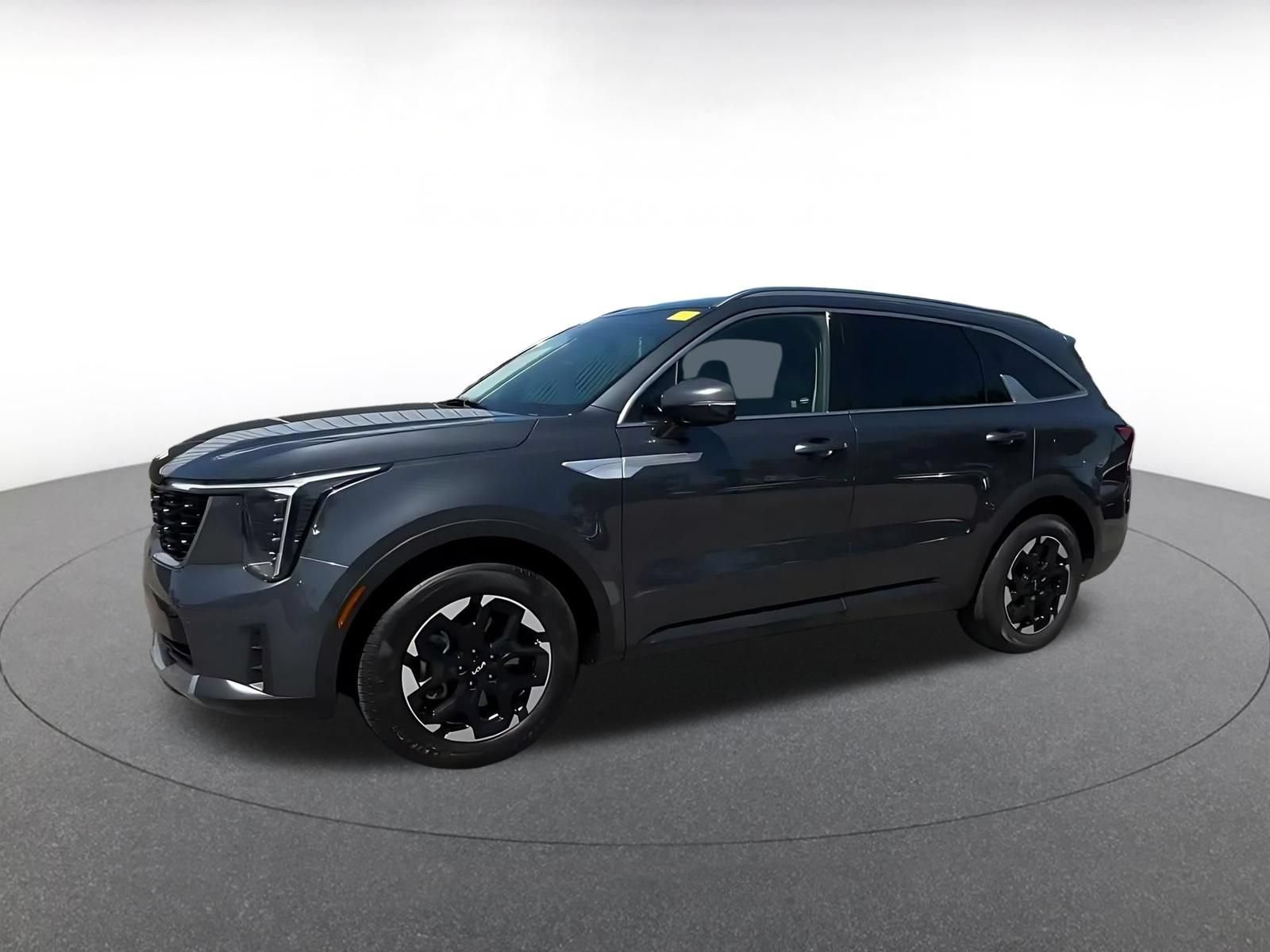 Used 2024 Kia Sorento S FWD image 8