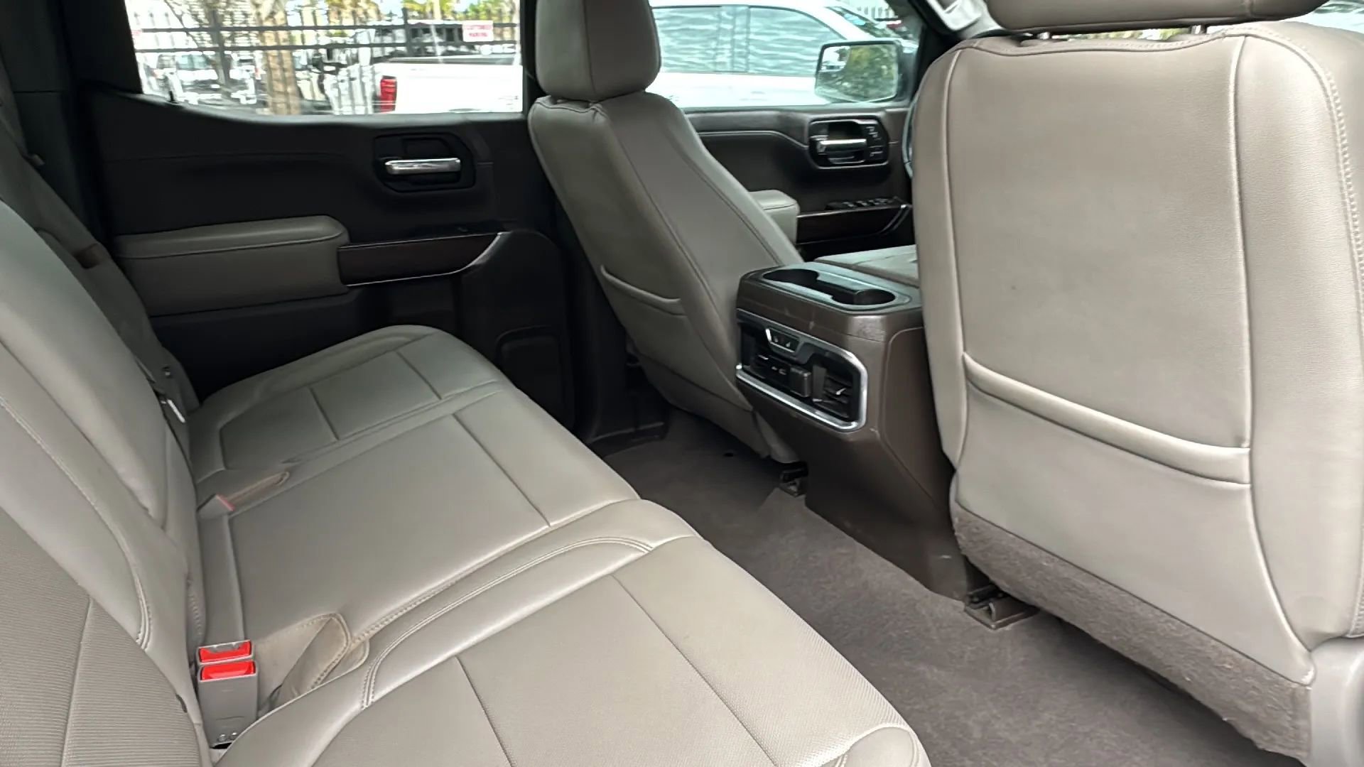 Used 2019 GMC Sierra 1500 SLT w/ SLT Premium Package AWD/4WD image 28