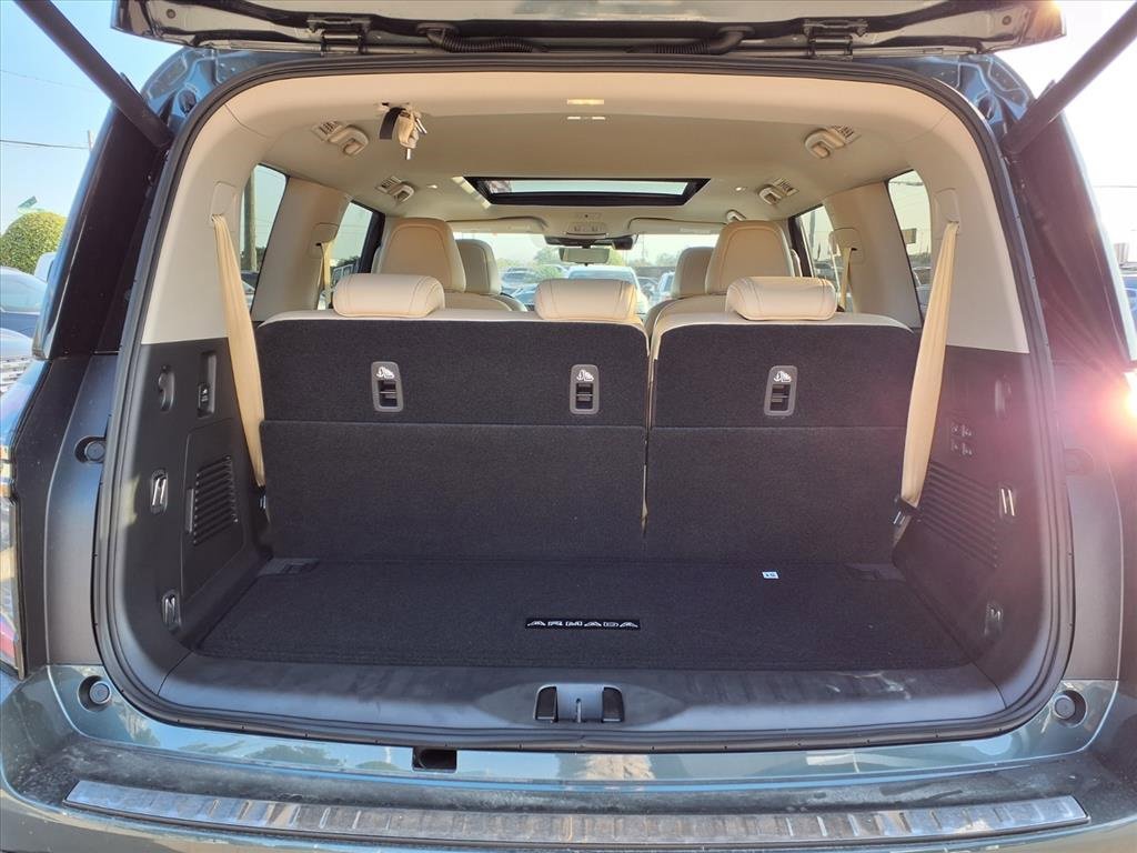 New 2026 Nissan Armada Platinum image 9