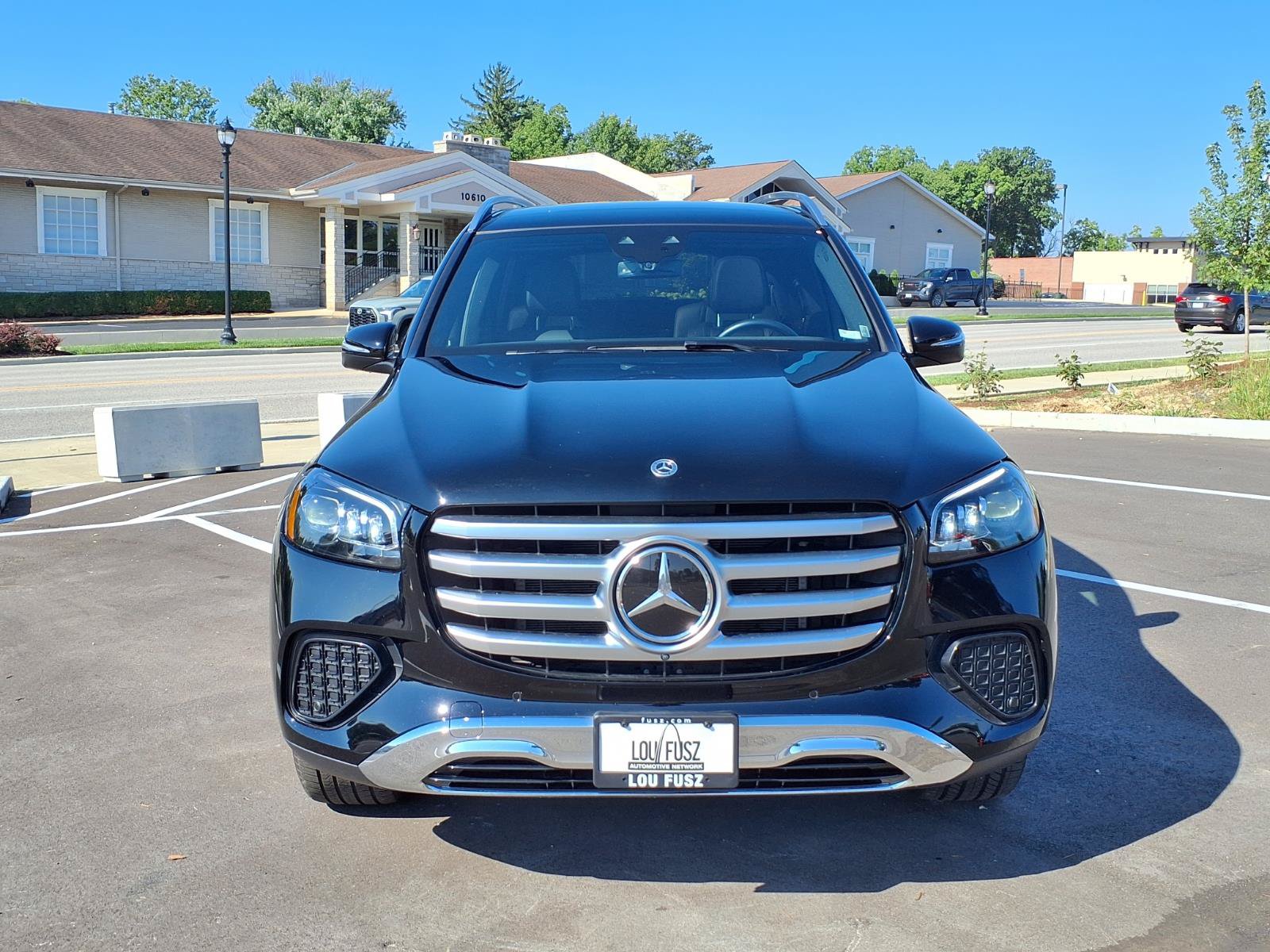 Used 2025 Mercedes-Benz GLS 450 4MATIC image 34