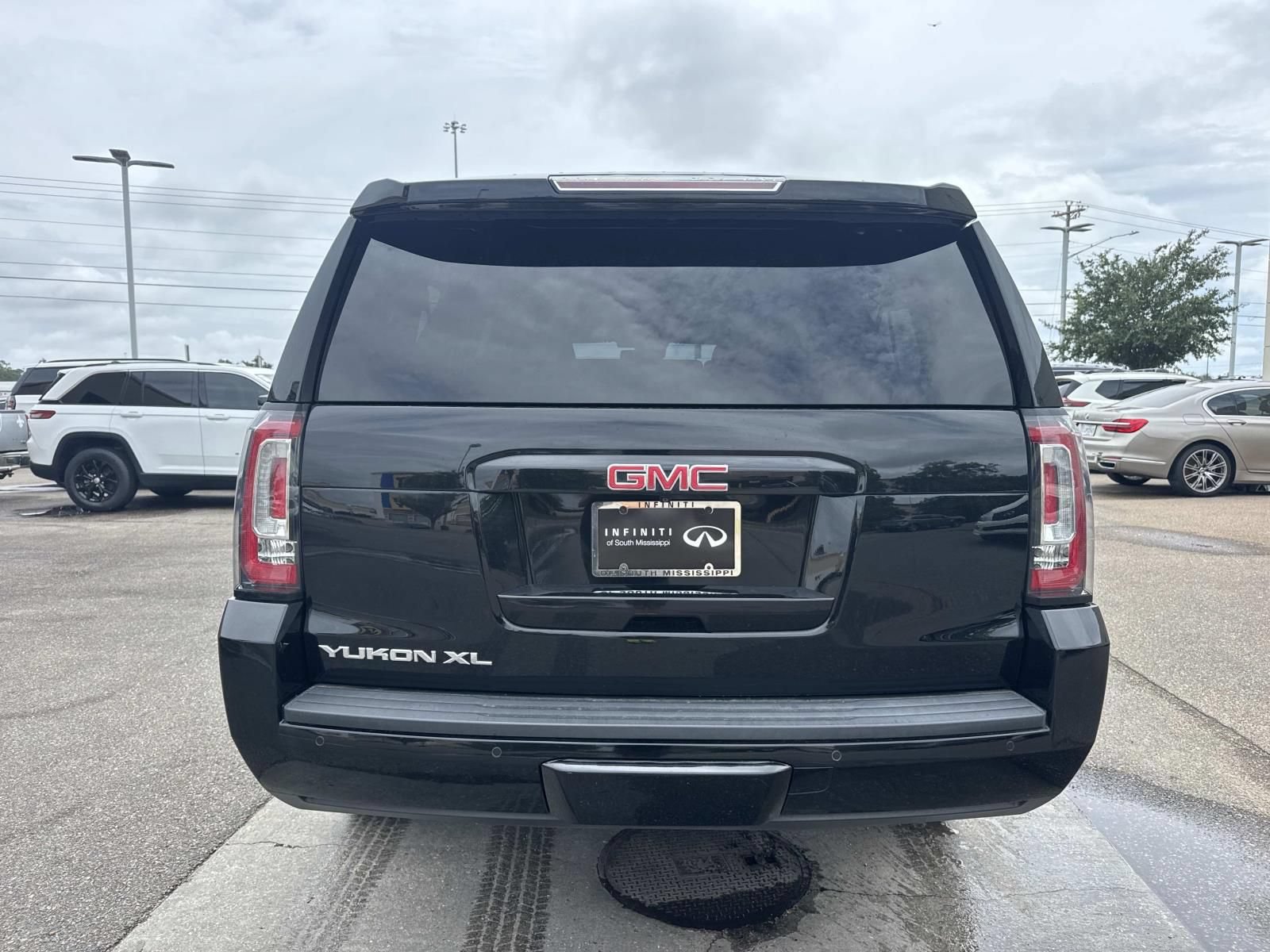 Used 2020 GMC Yukon XL SLT AWD/4WD image 7