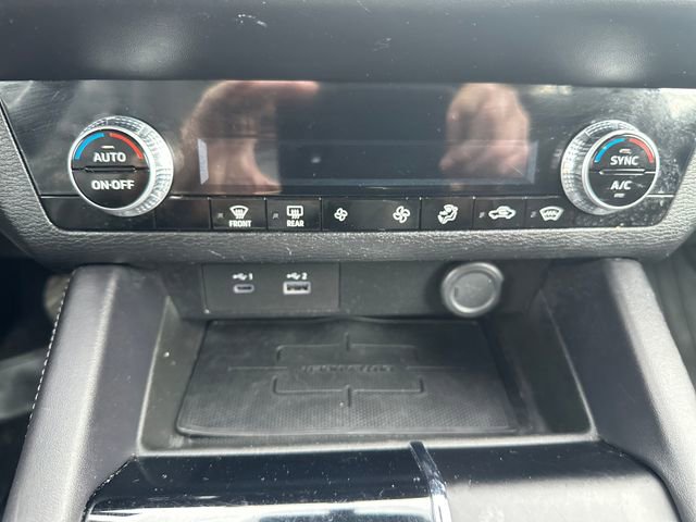Used 2024 Mitsubishi Outlander ES image 14