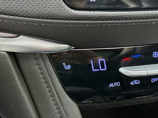 Used 2018 Cadillac XT5 Luxury w/ Driver Awareness Package FWD image 21