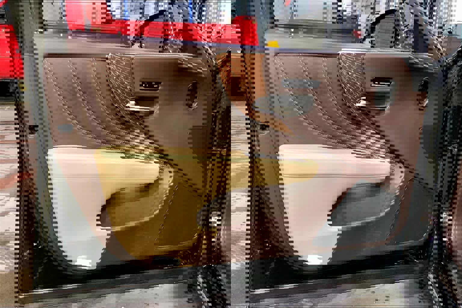 Used 2019 Lexus LS 500 AWD image 19