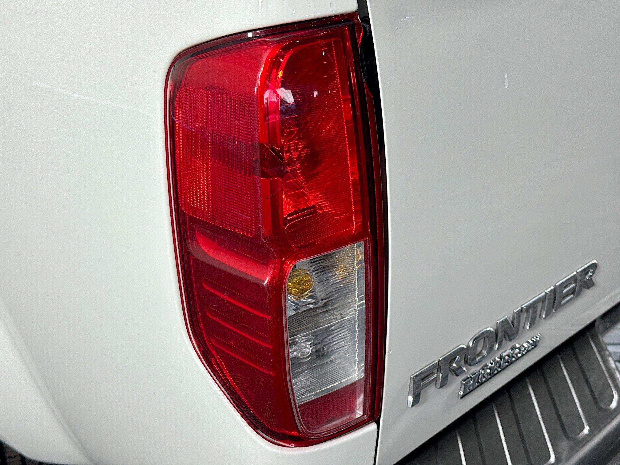 Used 2016 Nissan Frontier S image 31