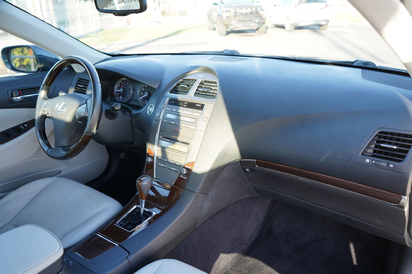 Used 2011 Lexus ES 350 FWD image 21