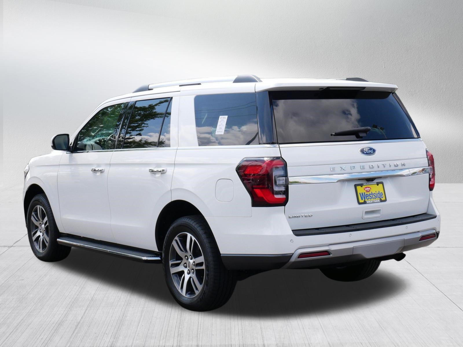 Used 2023 Ford Expedition Limited AWD/4WD image 5