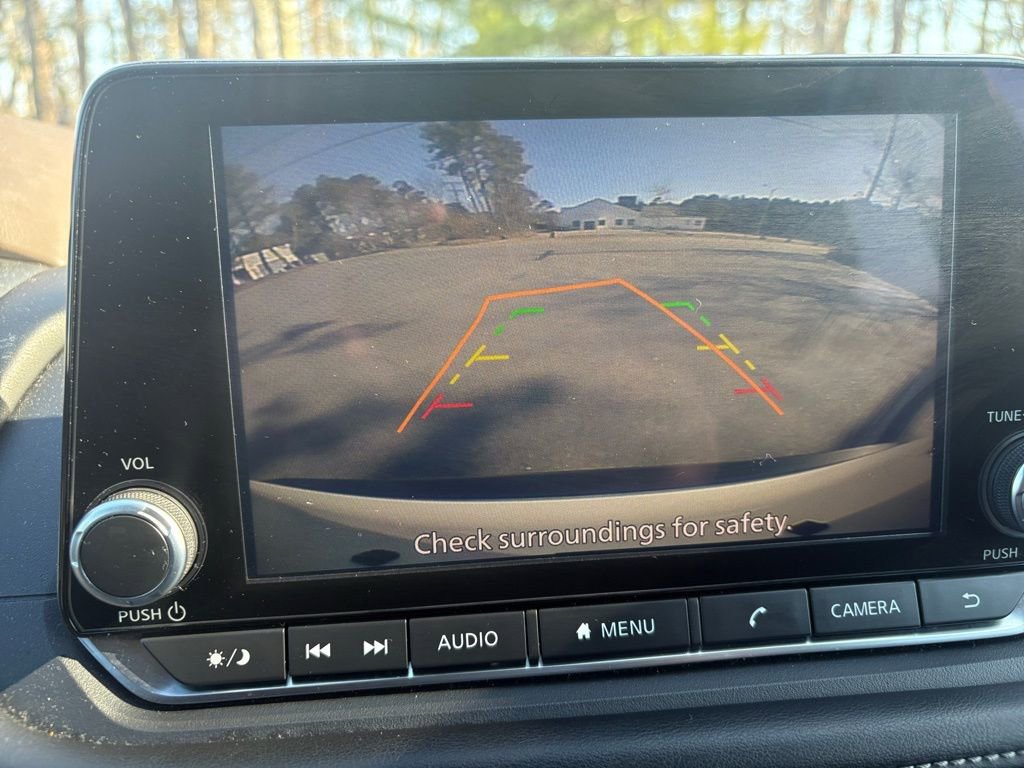 Used 2023 Nissan Rogue SV image 19