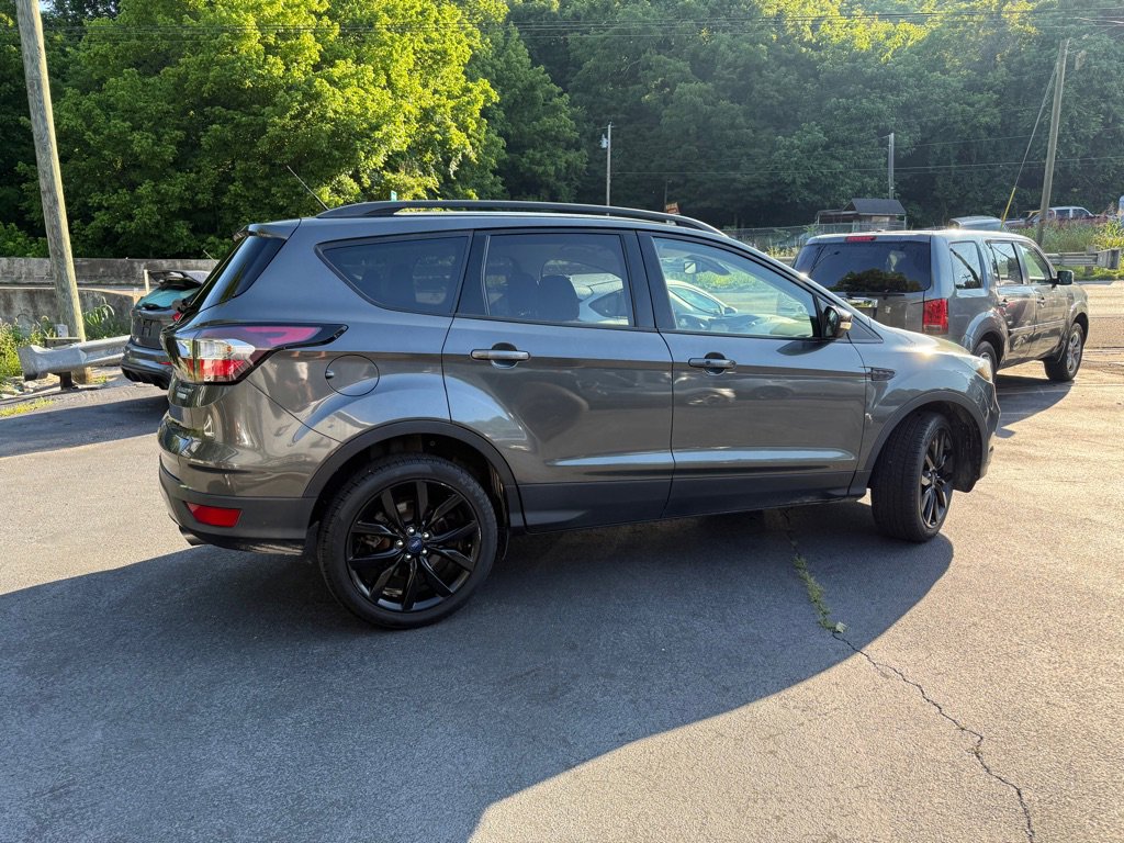 Used 2017 Ford Escape Titanium image 12