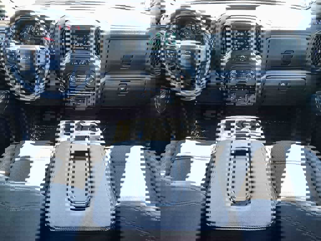 Used 2025 Chevrolet Silverado 1500 Custom Trail Boss w/ Dark Appearance Package image 11